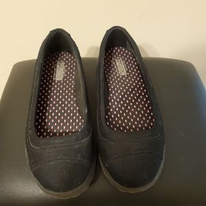 Skechers slip ons